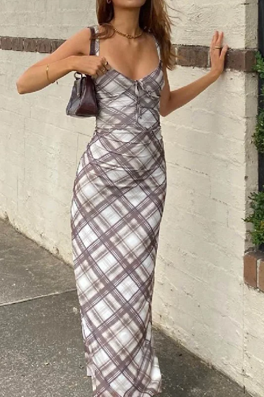 Midi dresses with button - down skirts for a unique and functional design Vintage Contrast Plaid Strappy Cami Dress Midi dresses with button - down skirts for a unique and functional design Vintage Contrast Plaid Strappy Cami Dress
