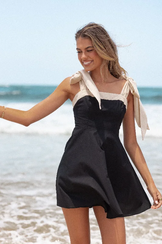 Mini dresses with button - down fronts Olinda Mini Dress - Black/Cream