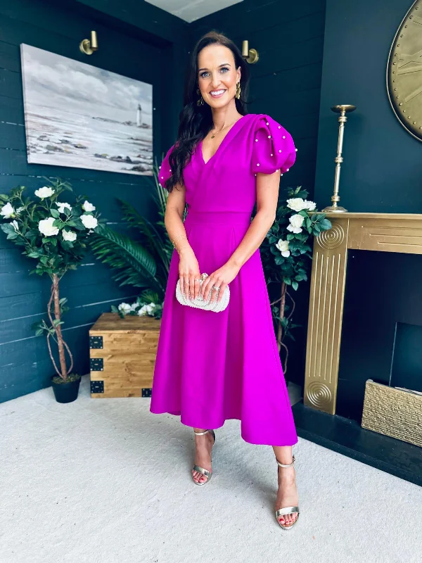 Midi dresses with pleated bodices for a classic and tailored look Sofia Pearl Embellished Occasion Dress Orchid Midi dresses with pleated bodices for a classic and tailored look Sofia Pearl Embellished Occasion Dress Orchid