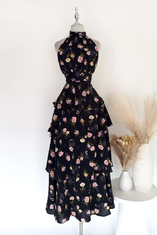Midi dresses with ruched sleeves for a more fitted and stylish arm look Anna Floral Maxi Dress - Black Midi dresses with ruched sleeves for a more fitted and stylish arm look Anna Floral Maxi Dress - Black