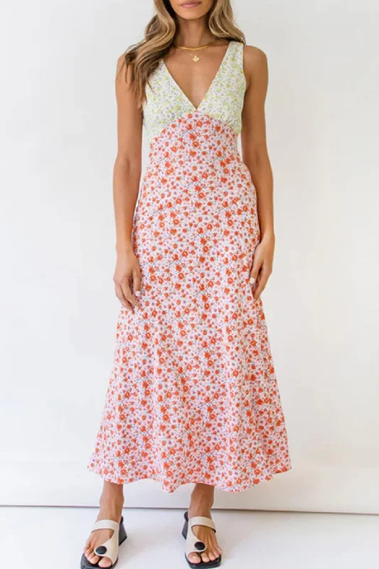 Midi dresses with button - front designs for a classic touch Contrast V Neck Floral Print Tie-back Dress Midi dresses with button - front designs for a classic touch Contrast V Neck Floral Print Tie-back Dress