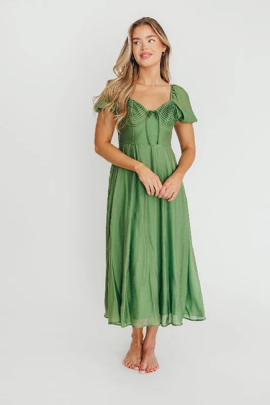 Midi dresses with halter necks for a stylish and comfortable option Stevie Bustier Midi Dress in Green Midi dresses with halter necks for a stylish and comfortable option Stevie Bustier Midi Dress in Green
