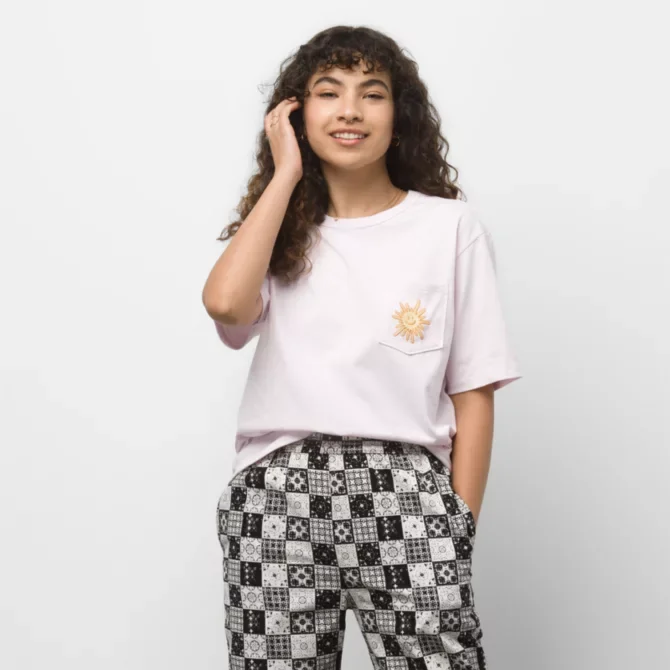 Bell - Bottom Style Women's Denim Pants with Embroidered DetailsWomen's Vans x Skateistan Off The Wall S/S T-Shirt Bell - Bottom Style Women's Denim Pants with Embroidered DetailsWomen's Vans x Skateistan Off The Wall S/S T-Shirt