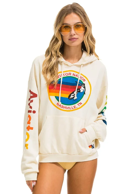 Women's zip - front sweatshirt with contrast stitching for a sporty aestheticAVIATOR NATION NASHVILLE RELAXED PULLOVER HOODIE - VINTAGE WHITE Women's zip - front sweatshirt with contrast stitching for a sporty aestheticAVIATOR NATION NASHVILLE RELAXED PULLOVER HOODIE - VINTAGE WHITE