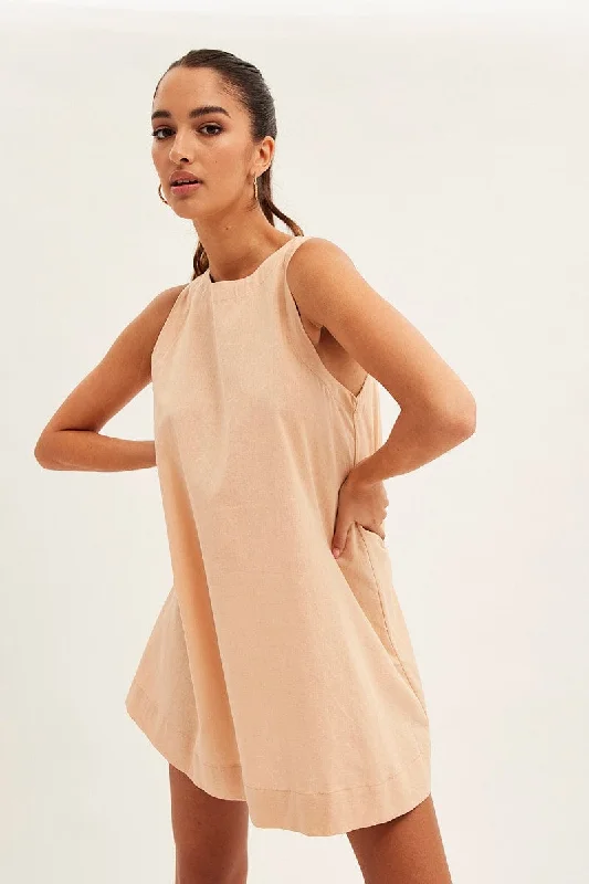 Long - Sleeve Women Dress in Velvet for a Luxurious Winter LookBeige Swing Dress Sleeveless