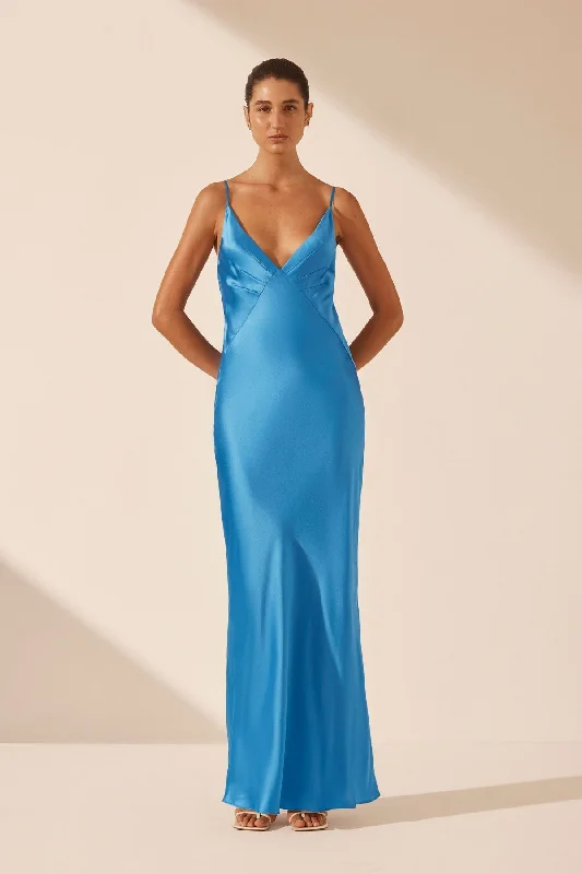 Sheath Women Dress with a Tailored Fit for a Professional LookCIEL SILK PLUNGED SLIP MAXI DRESS