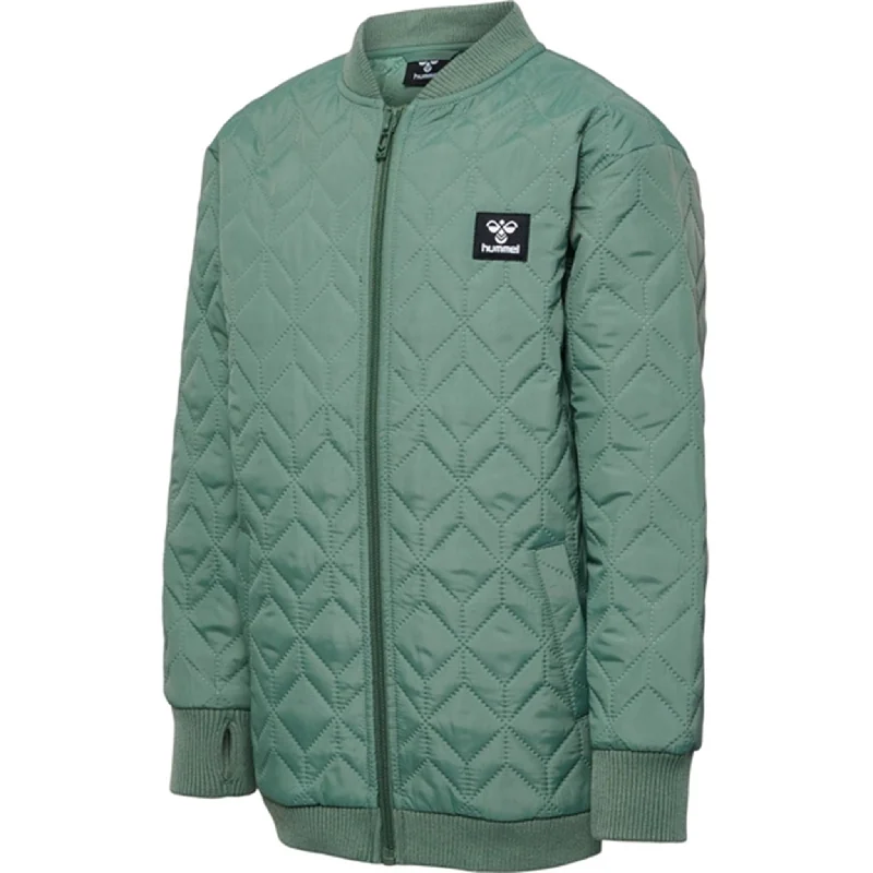 Men jackets with a built - in hood that can be stowed away when not in useHummel Cave Termojakke Laurel Wreath Men jackets with a built - in hood that can be stowed away when not in useHummel Cave Termojakke Laurel Wreath