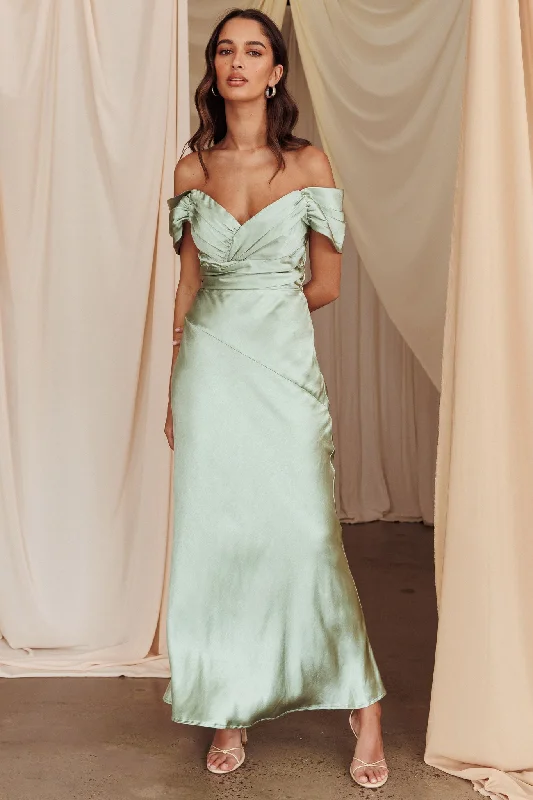 Ball Gown Women Dress with a Full Skirt for a Princess - like LookKatrina Off Shoulder Maxi Dress Pistachio Ball Gown Women Dress with a Full Skirt for a Princess - like LookKatrina Off Shoulder Maxi Dress Pistachio