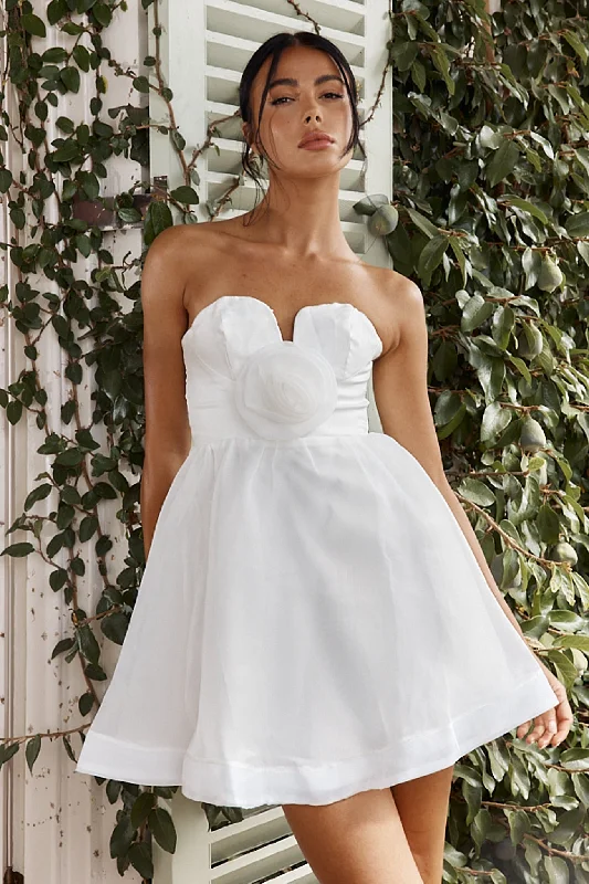 Ball Gown Women Dress with a Full Skirt for a Princess - like LookLa Vie En Rose Strapless A-Line Mini Dress White Ball Gown Women Dress with a Full Skirt for a Princess - like LookLa Vie En Rose Strapless A-Line Mini Dress White