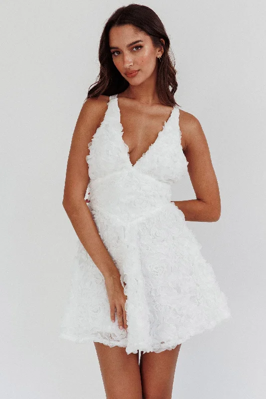 Pleated Women Dress with a Timeless and Elegant TextureLavalle Criss-Cross Embellished Mini Dress White