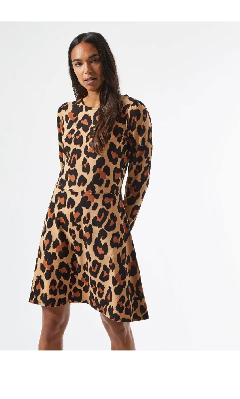 Halter Neck Women Dress to Show Off the Shoulders and NecklineLeopard Print Dress