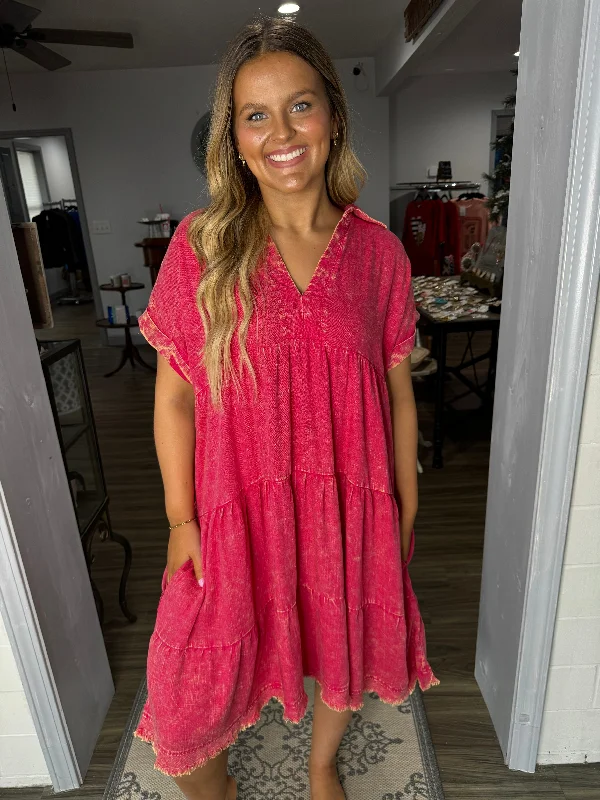 Printed Abstract Women Dress for a Modern and Artistic AppealMagenta  mineral wash tiered dress