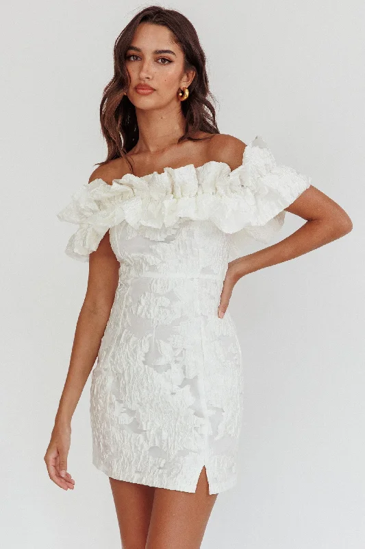 Sheath Women Dress with a Tailored Fit for a Professional LookMemoire Off-Shoulder Textured Mini Dress White