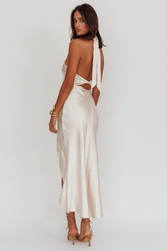 Empire Waist Women Dress to Accentuate the Bust and Conceal the WaistSonoma Halterneck Twist Back Maxi Dress Champagne