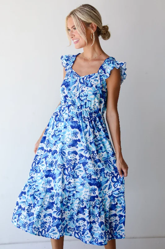 Mini Women Dress with a Short Hem for a Young and Trendy StyleFINAL SALE - Sweetest Life Blue Floral Midi Dress