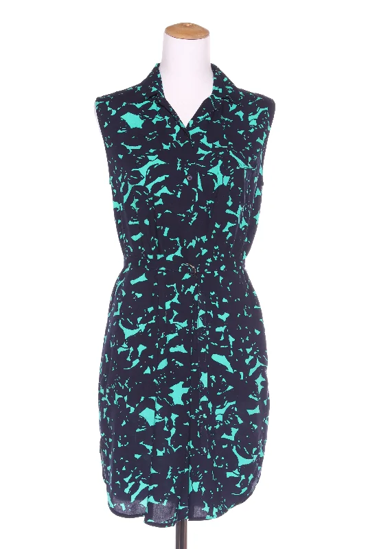 Backless Women Dress for a Sexy and Alluring Look at Evening Events Backless Women Dress for a Sexy and Alluring Look at Evening Events MARCS - Navy + green shirt dress! 6-8 Backless Women Dress for a Sexy and Alluring Look at Evening Events Backless Women Dress for a Sexy and Alluring Look at Evening Events MARCS - Navy + green shirt dress! 6-8