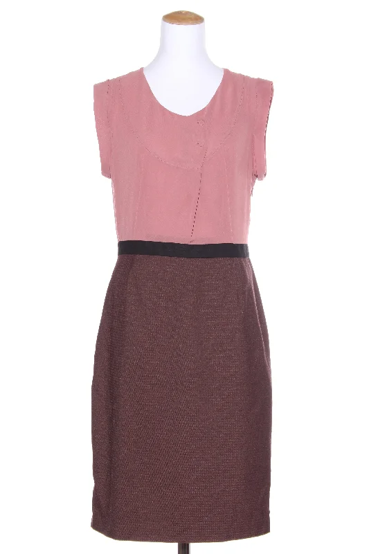 Halter Neck Women Dress to Show Off the Shoulders and Neckline Halter Neck Women Dress to Show Off the Shoulders and Neckline NEXT - Blush + tweed pencil dress! 12-14 Halter Neck Women Dress to Show Off the Shoulders and Neckline Halter Neck Women Dress to Show Off the Shoulders and Neckline NEXT - Blush + tweed pencil dress! 12-14