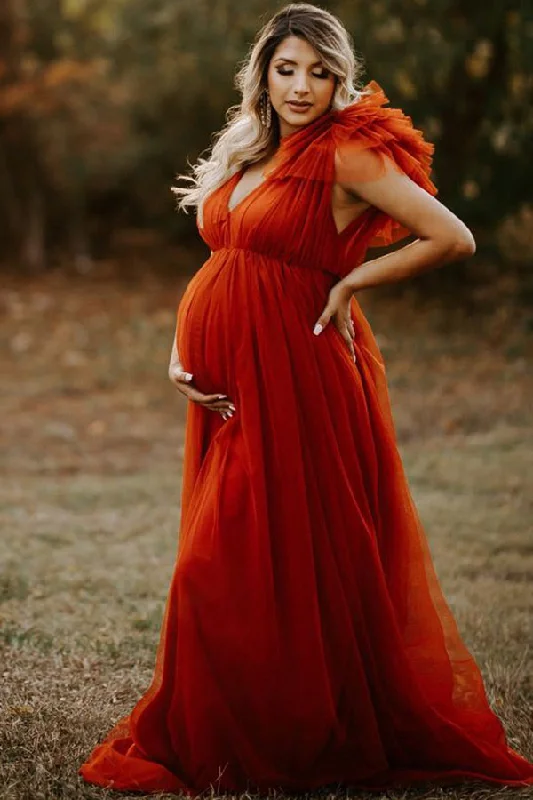 Maxi dresses with bow accents at the waist for a sweet appearanceCustom A-line Tulle Deep V-neck Ruffle Maternity Photoshoot Dress