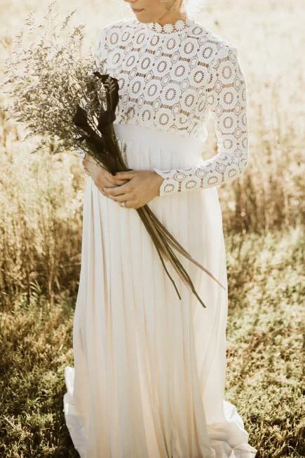 Maxi dresses with pom - pom trims for a playful and festive lookLace Maternity Long Pleated Wedding Dress Maxi dresses with pom - pom trims for a playful and festive lookLace Maternity Long Pleated Wedding Dress