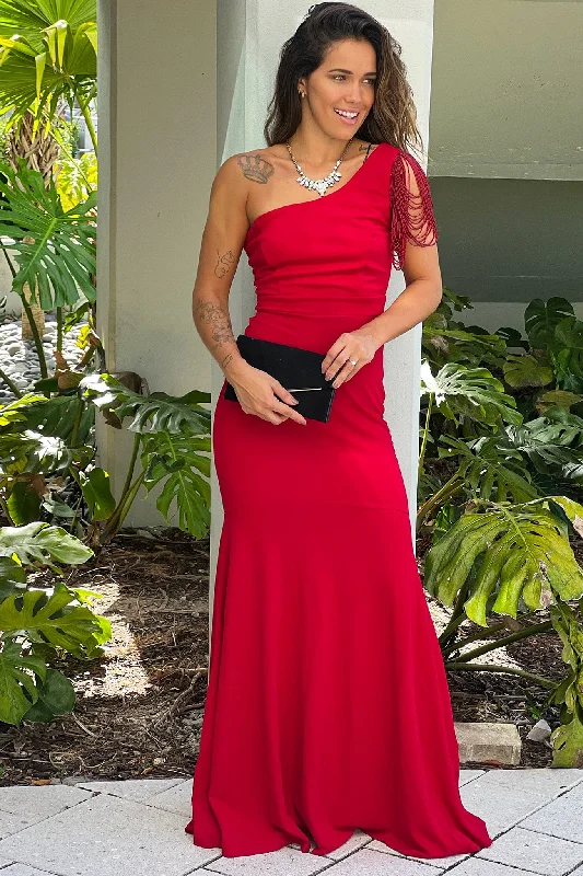 Maxi dresses with a keyhole back for a sexy detailRed Beaded One Shoulder Maxi Dress Maxi dresses with a keyhole back for a sexy detailRed Beaded One Shoulder Maxi Dress