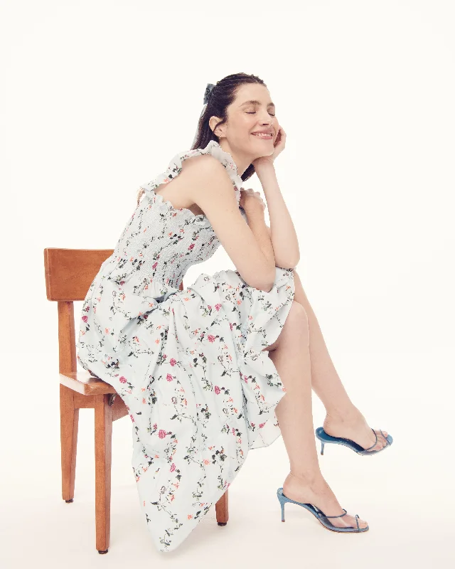 Maxi dresses with a V - neckline for a flattering and elongating shapeThe Ellie Nap Dress - Pond Floral Poplin Maxi dresses with a V - neckline for a flattering and elongating shapeThe Ellie Nap Dress - Pond Floral Poplin