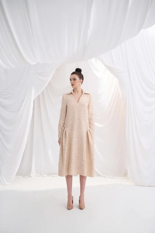 Plaid midi dresses for a fall - themed family gatheringEmes Shift V-Neck Tweed Midi Dress Plaid midi dresses for a fall - themed family gatheringEmes Shift V-Neck Tweed Midi Dress