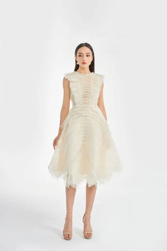 Midi dresses with belted waists to accentuate the figureFlorence A-line Ruffle Layer Organza Midi Dress Midi dresses with belted waists to accentuate the figureFlorence A-line Ruffle Layer Organza Midi Dress