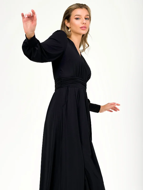 Midi dresses with halter necks for a stylish and comfortable optionRashelle Jersey Long Sleeve Maxi Dress, Black Midi dresses with halter necks for a stylish and comfortable optionRashelle Jersey Long Sleeve Maxi Dress, Black