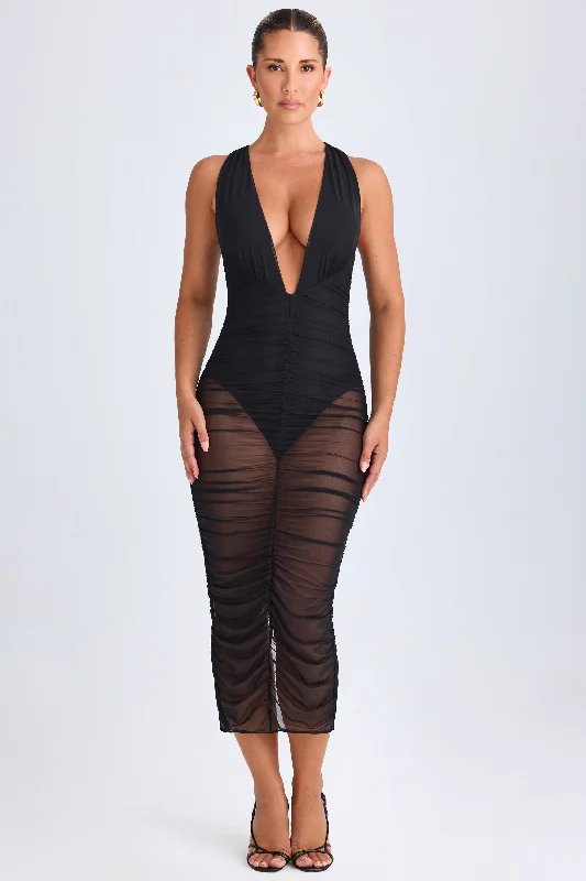 Midi dresses with pleated bodices for a classic and tailored lookRuched Plunge Midaxi Dress in Black Midi dresses with pleated bodices for a classic and tailored lookRuched Plunge Midaxi Dress in Black