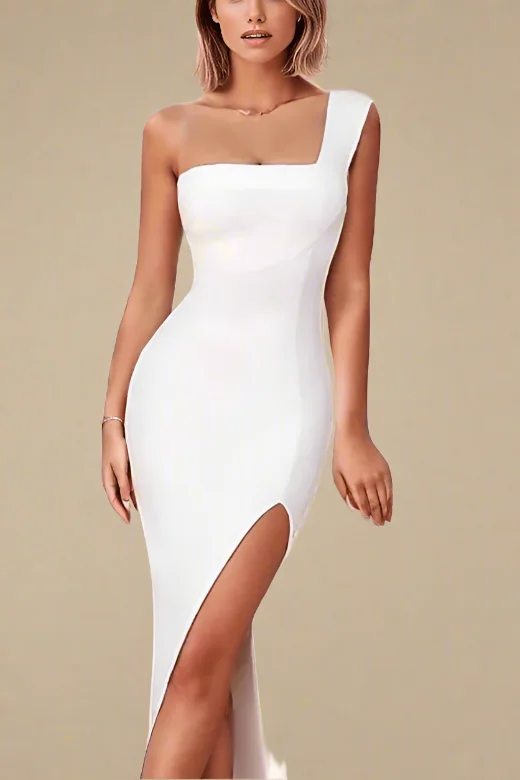 Midi dresses with keyhole backs for a flirty and unexpected detailSelene Bodycon Midi Dress - Pearl White Midi dresses with keyhole backs for a flirty and unexpected detailSelene Bodycon Midi Dress - Pearl White