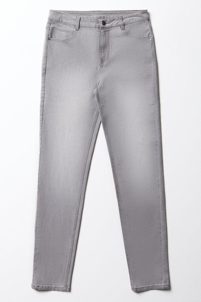Men's Denim Button - Down Shirt with Roll - Up Cuffs for a Relaxed Summer VibeSkinny Denim Jeans Light Grey Men's Denim Button - Down Shirt with Roll - Up Cuffs for a Relaxed Summer VibeSkinny Denim Jeans Light Grey