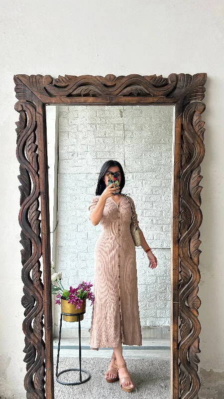 Bodycon dress with a ruched design for added textureClassy dress 38-40 bust/waist:32-38/l:46 Bodycon dress with a ruched design for added textureClassy dress 38-40 bust/waist:32-38/l:46