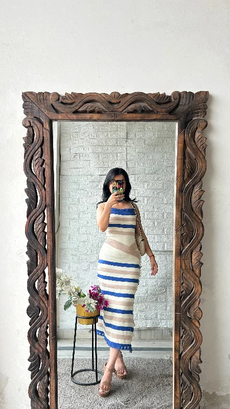 Long - sleeved bodycon dress for a formal winter event​Cute dress 30-32 bust