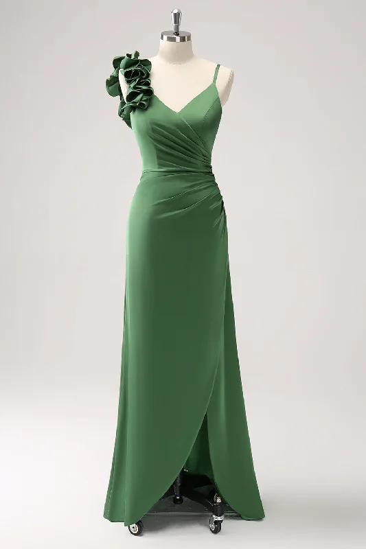 Wedding guest dresses with cold - shoulder ruffled sleeves and knee - length hemsOlive Green Pleated Satin Bridesmaid Dress with Slit Wedding guest dresses with cold - shoulder ruffled sleeves and knee - length hemsOlive Green Pleated Satin Bridesmaid Dress with Slit