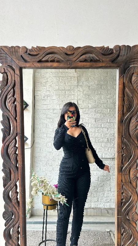 Bodycon dress with a flared skirt for a unique silhouette​Rushed jumpsuit S-M