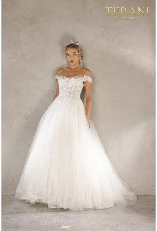 Bodycon dress with a scalloped edgeTerani Couture 2215P0034 Off Shoulder Wedding Dress Bodycon dress with a scalloped edgeTerani Couture 2215P0034 Off Shoulder Wedding Dress
