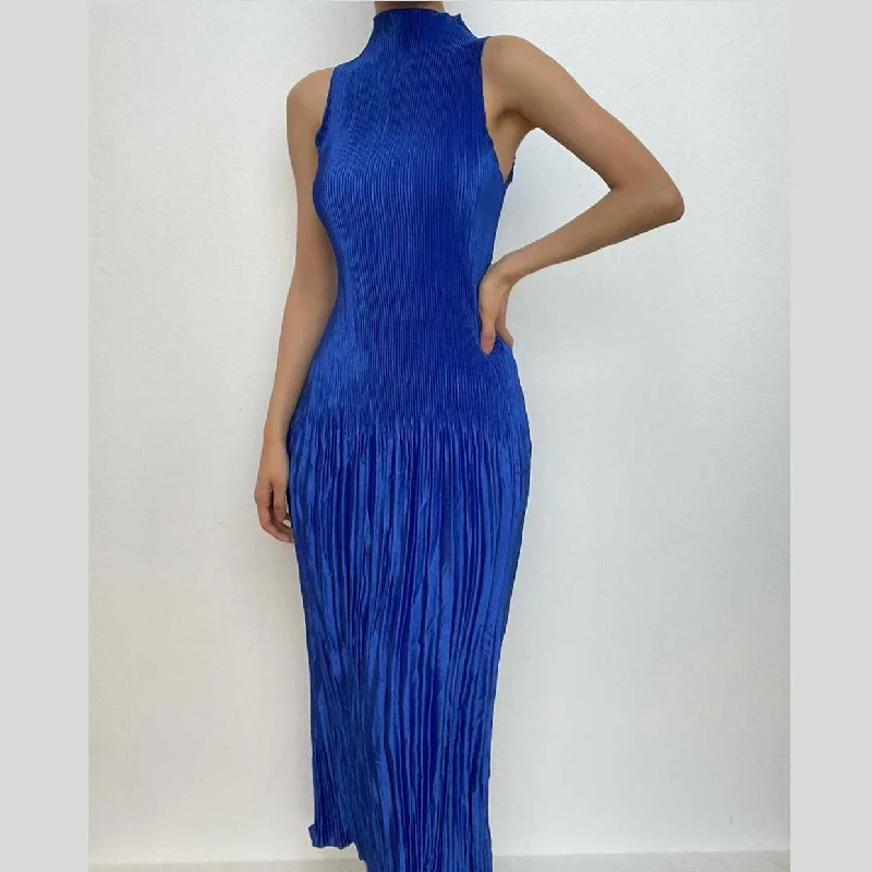 Cocktail dresses with a ruched bodice and spaghetti strapsBerryBetty - Textured solid zip-up ruffle high neck sleeveless midi dress Cocktail dresses with a ruched bodice and spaghetti strapsBerryBetty - Textured solid zip-up ruffle high neck sleeveless midi dress