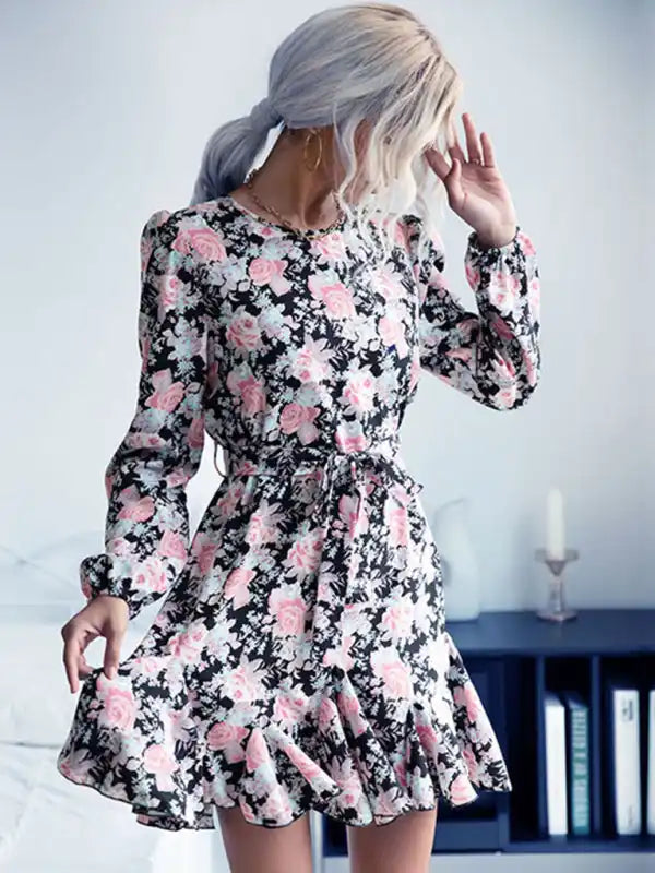 Mini cocktail dresses with a pleated bodice and a spaghetti - strap backwomen’s autumn and winter short skirt new outer wear long sleeve dress Mini cocktail dresses with a pleated bodice and a spaghetti - strap backwomen’s autumn and winter short skirt new outer wear long sleeve dress