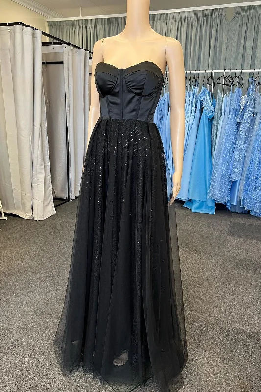 Party dresses with a tiered skirt for a fun and voluminous style​A-Line Glitter Sweetheart Balck Corset Prom Dress