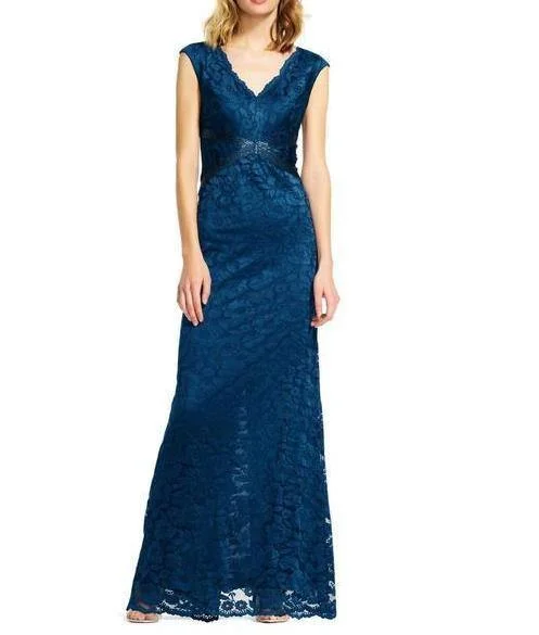 Bodycon dress with a button - down front​Adrianna Papell AP1E200833 Long Formal Dress Evening Gown