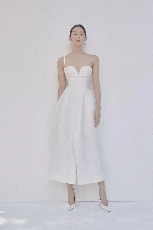 Party dresses with a jacquard pattern for a rich and detailed look​Nacy Midi Dress